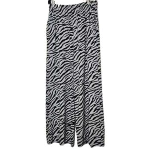 In The Style x Yasmin Devonport exclusive wide leg trouser co-ord in zebra print