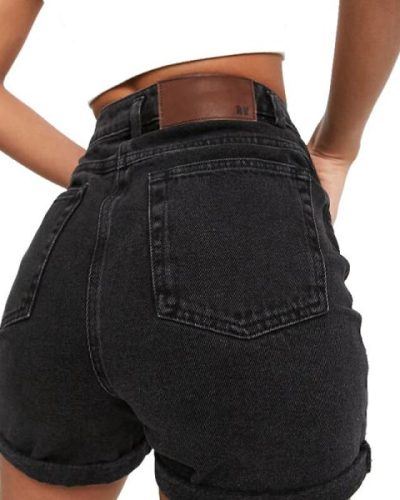 Reclaimed vintage inspired the 77 mom short in bleach wash denim
